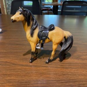 Breyer horse in very good condition